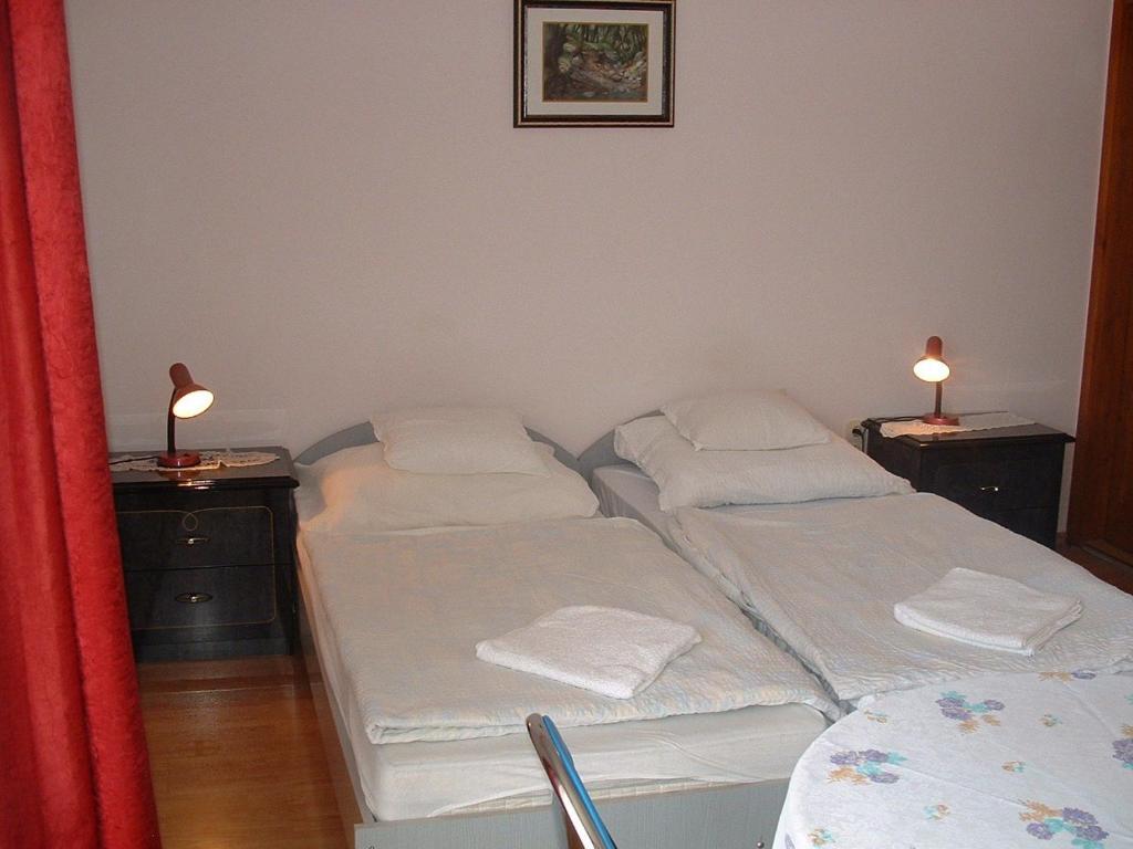 Apartmanhaz Cedrus 8 Zalakaros Rom bilde
